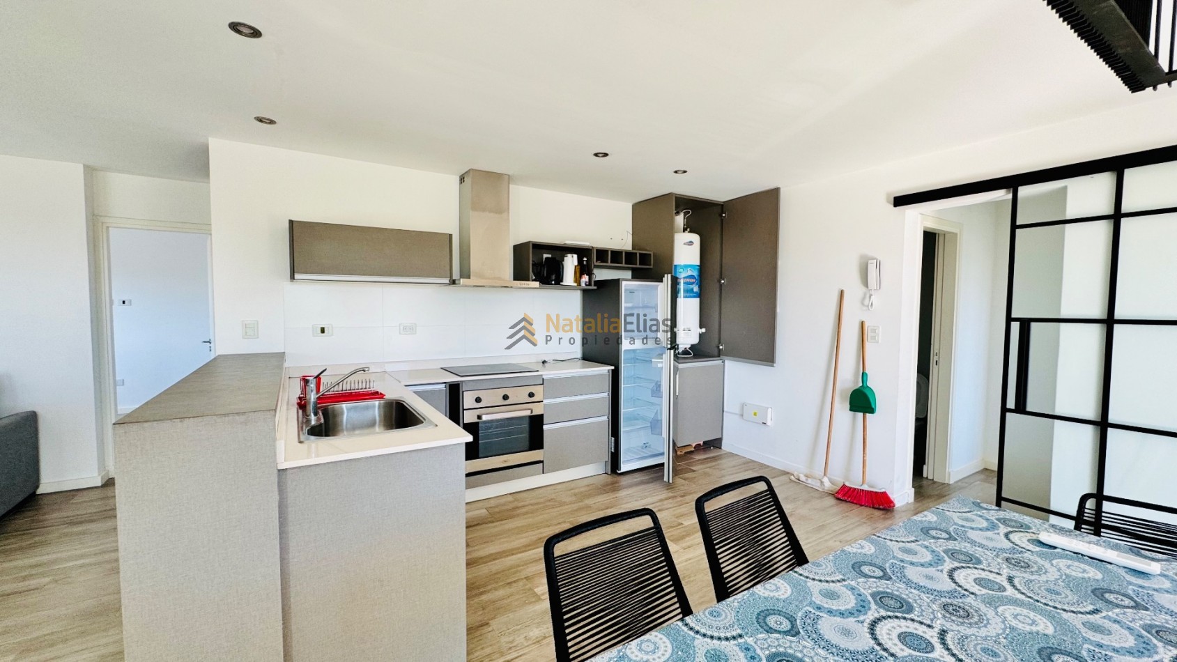 Departamento 3 ambientes al frente en Pinamar 