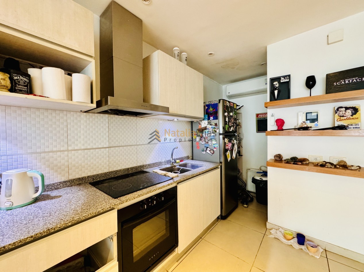 Departamento 2 ambientes con cochera Plaza Colon