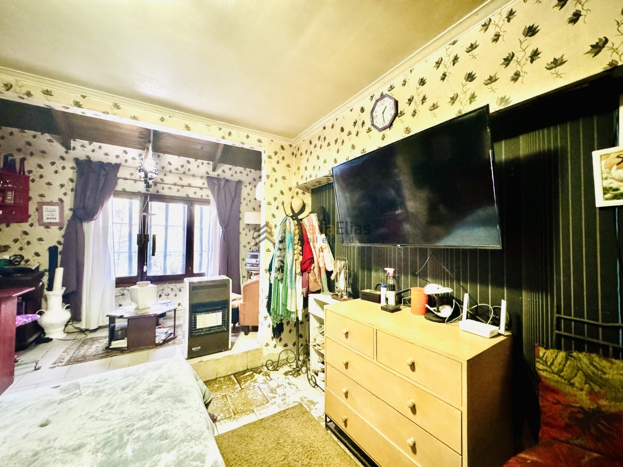 Casa 3 ambientes barrio Bernardino Rivadavia