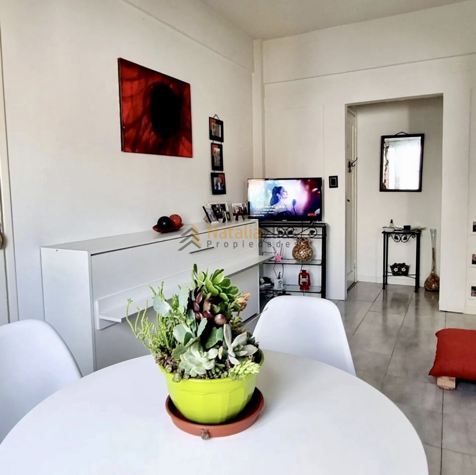 Departamento 2 ambientes en primer piso