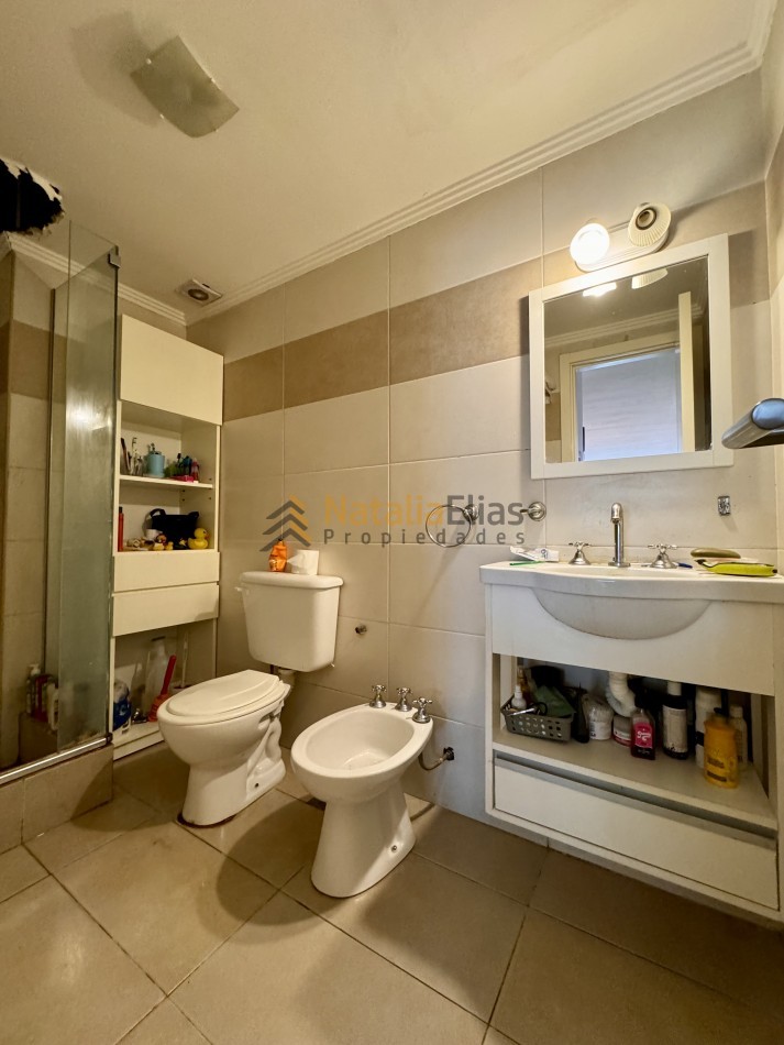 Departamento 2 ambientes con cochera Plaza Colon
