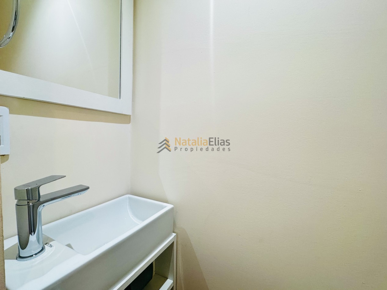 Semipiso 4 ambientes en zona Centro reciclado y equipado