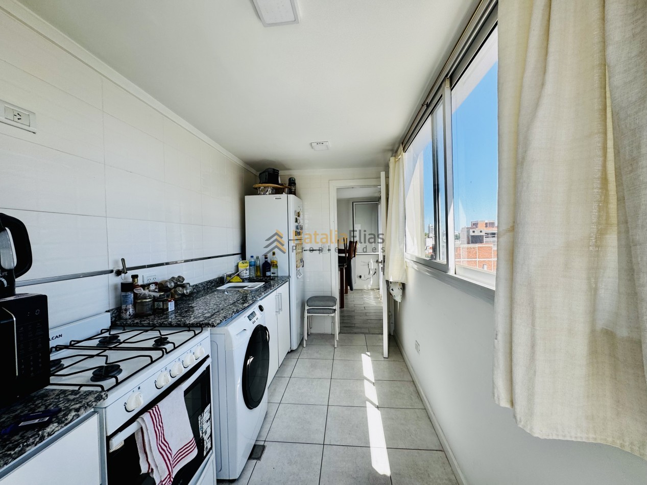 Departamento 2 ambientes al frente en La Perla 