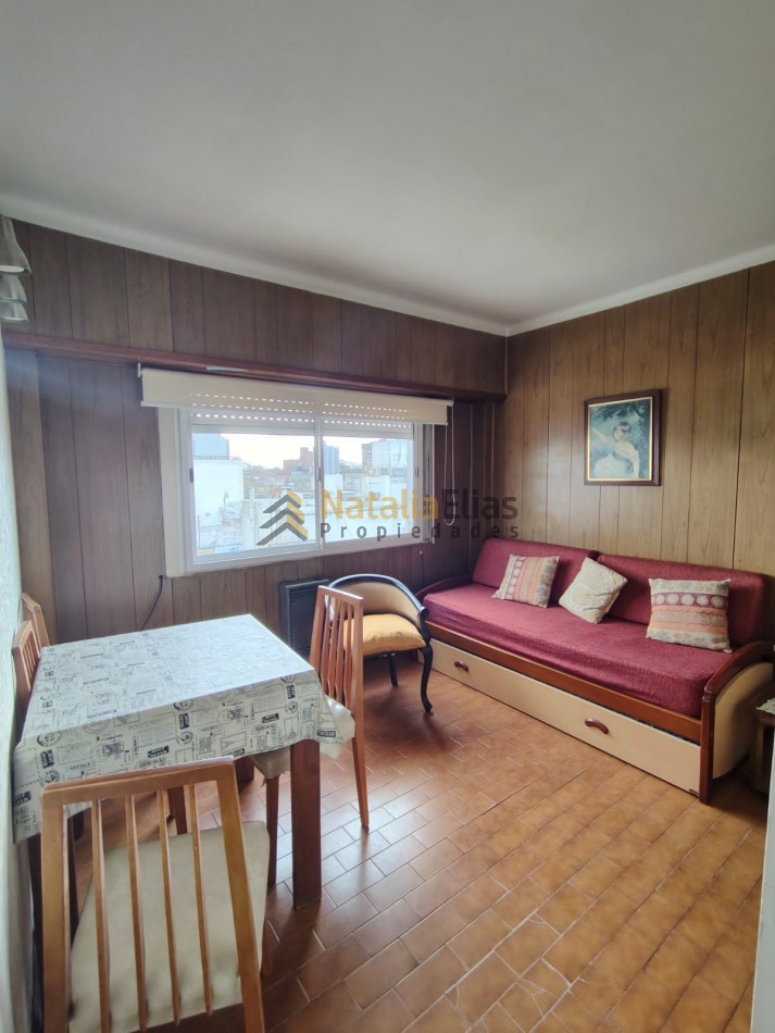 Ambiente con muebles 24 meses 