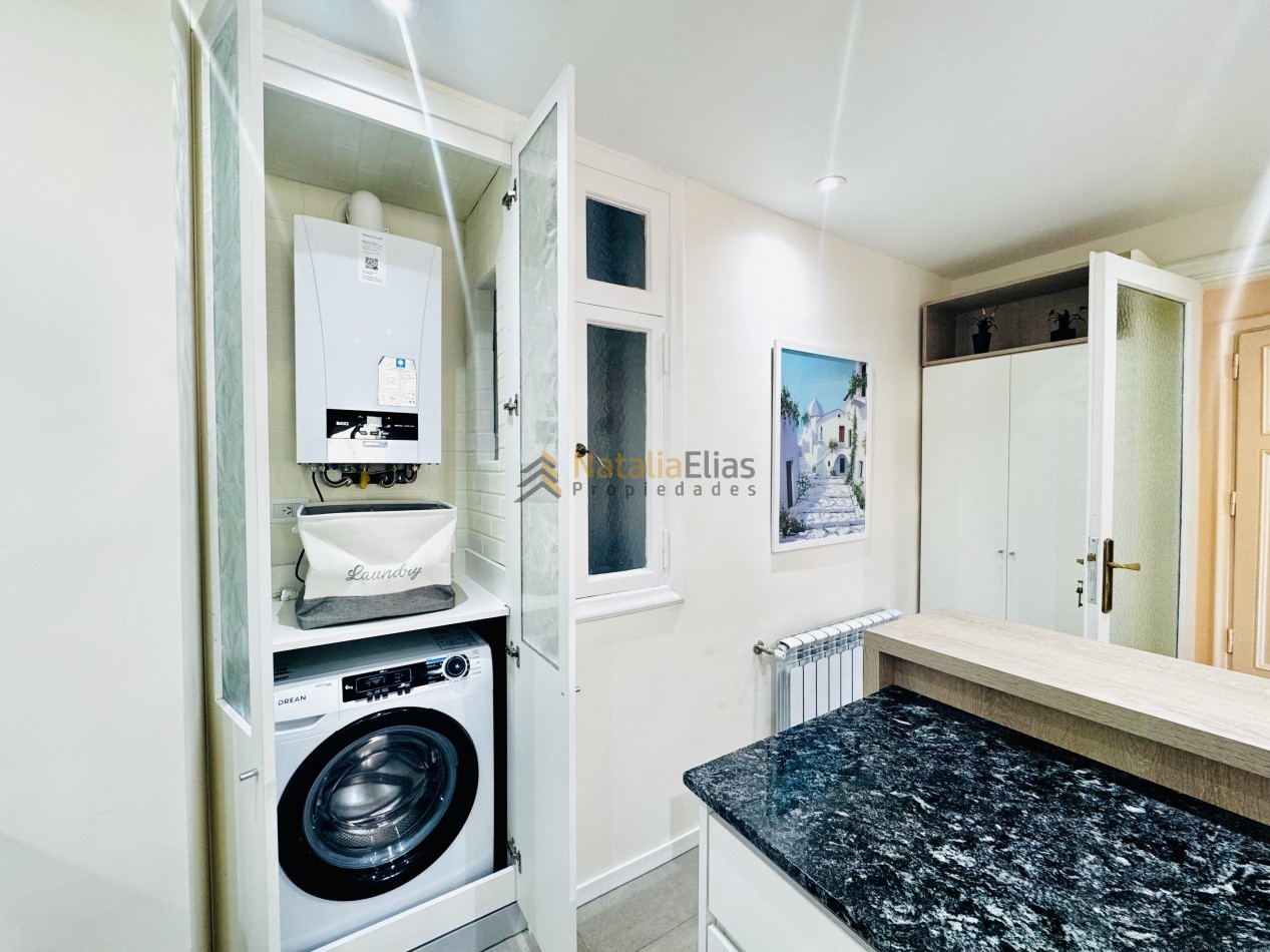 Semipiso 4 ambientes en zona Centro reciclado y equipado