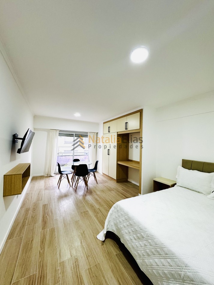 Ambiente al frente zona centro equipado!