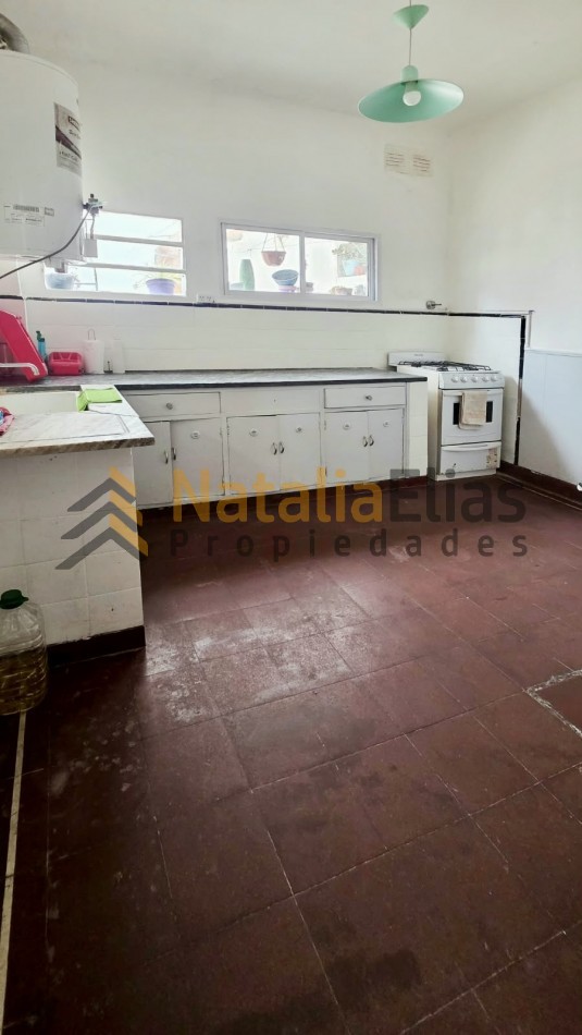 Propiedad en block 3 PH con garage multiples usos 