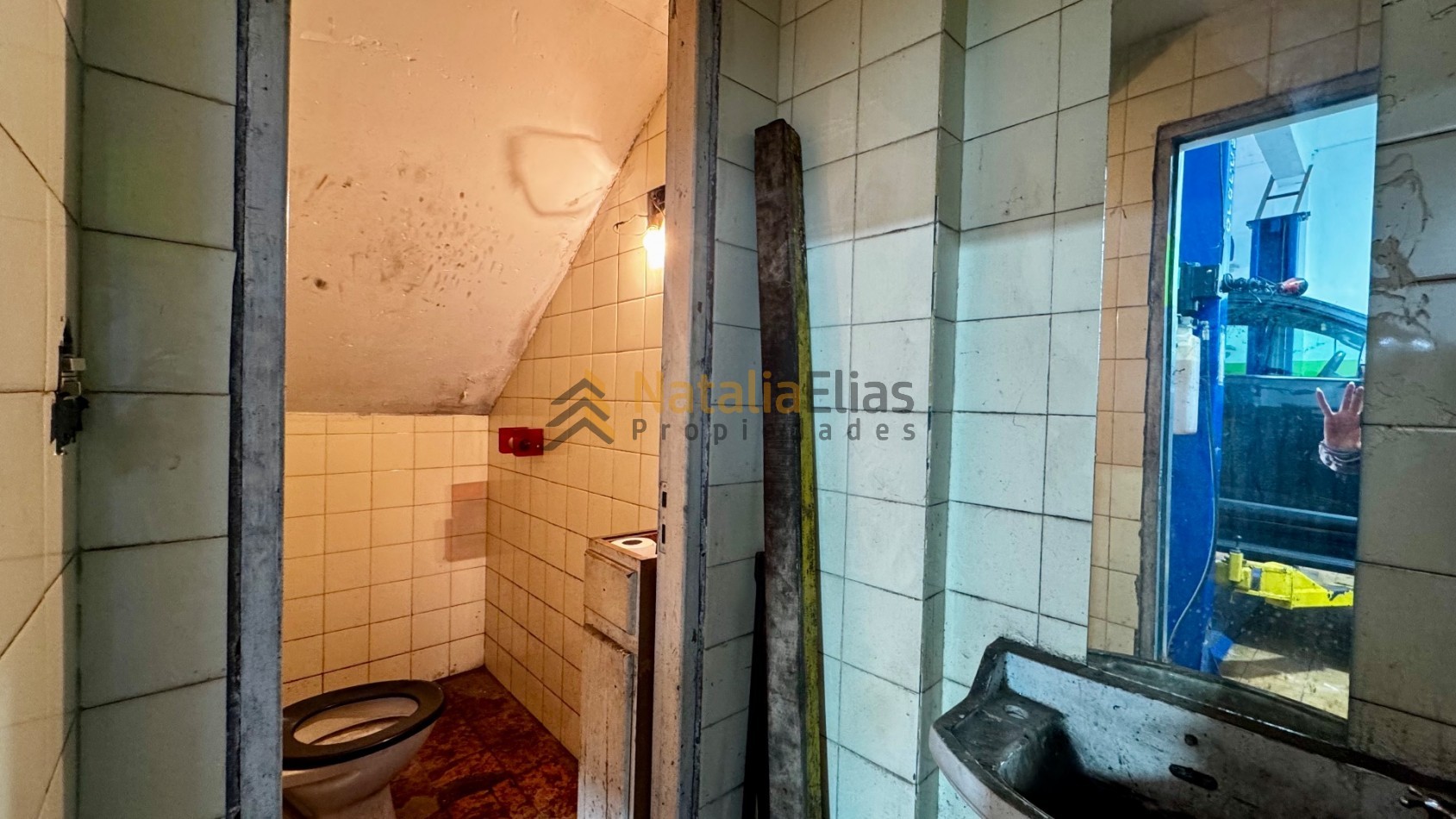 Local comercial mas galpon en zona Av. Libertad y Alio 