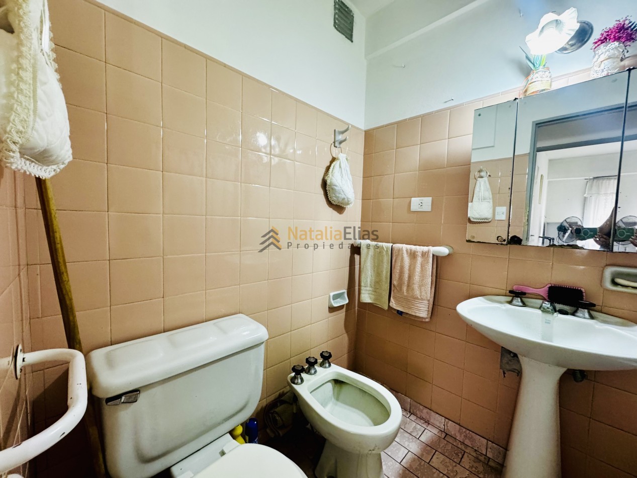 Departamento 3 ambientes externo con espacio de cochera 