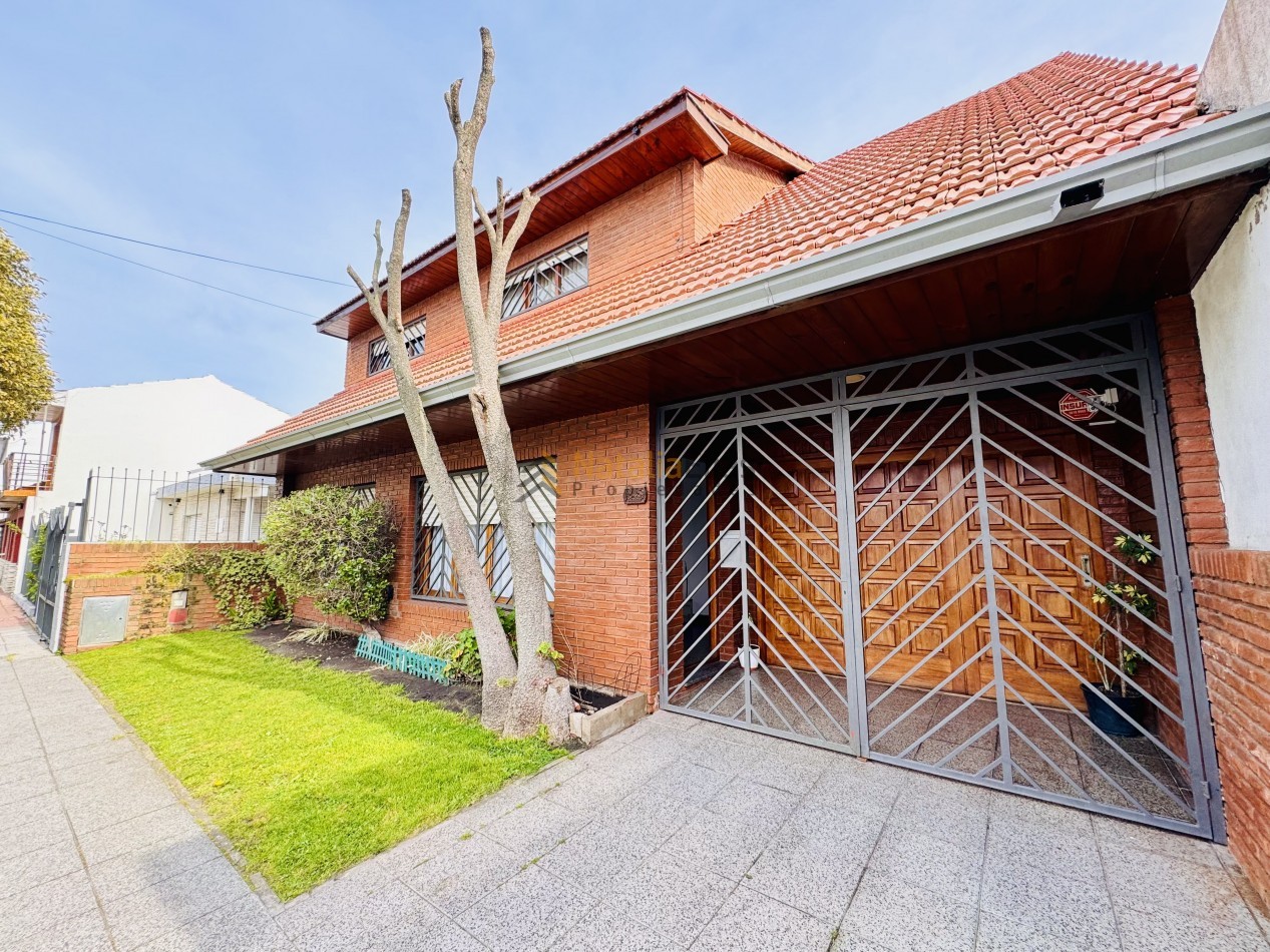 Casa en venta en barrio Las Avenidas