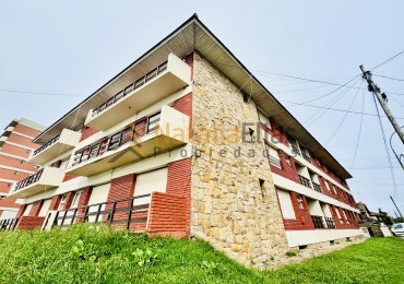 Departamento 2 ambientes y medio con cochera y baulera VISTA AL MAR 